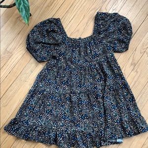 Women’s Puff sleeve floral dress